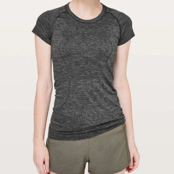 lululemon athletica Tops - Lululemon Swiftly Tech Short Sleeve